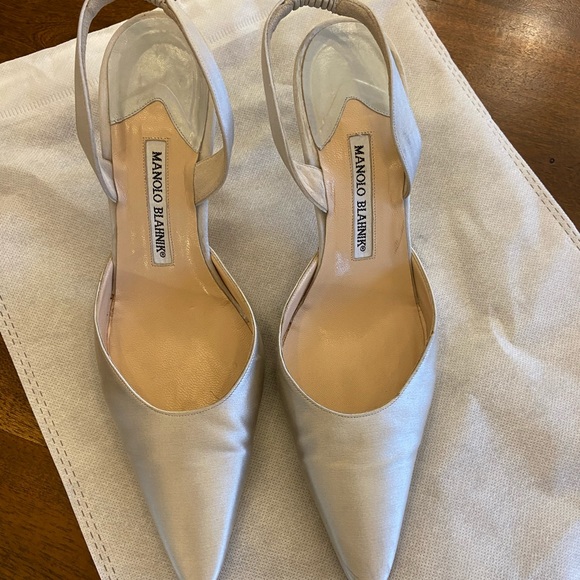 Manolo Blahnik Slingback Pumps (SOLD) - Picture 4 of 6
